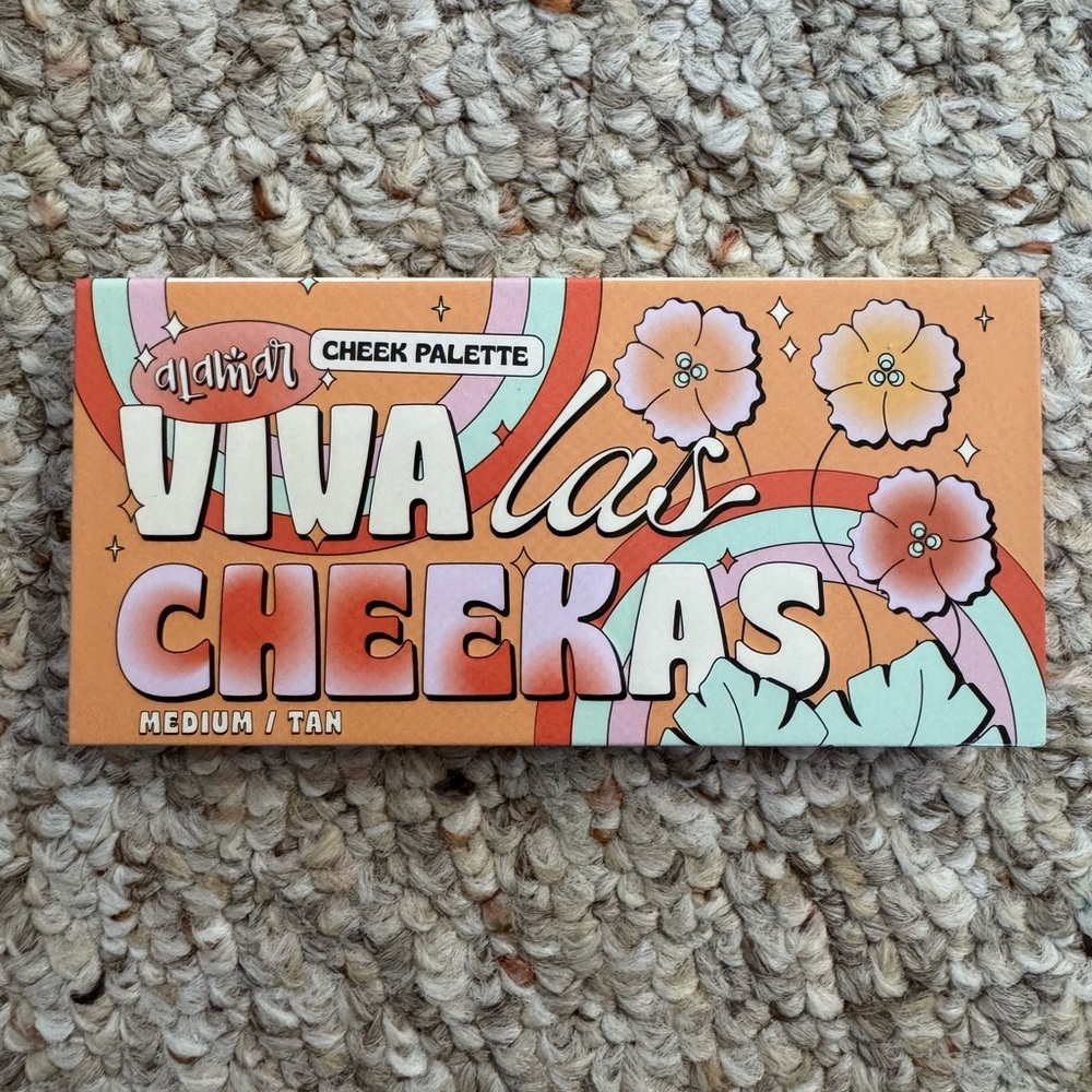 Alamar Viva Las Cheekas Cheek Palette Medium/Tan